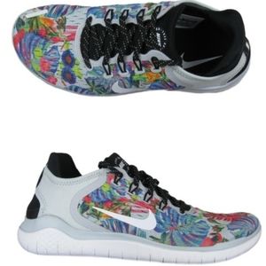 Nike Sz. 7 Free Run Womens
